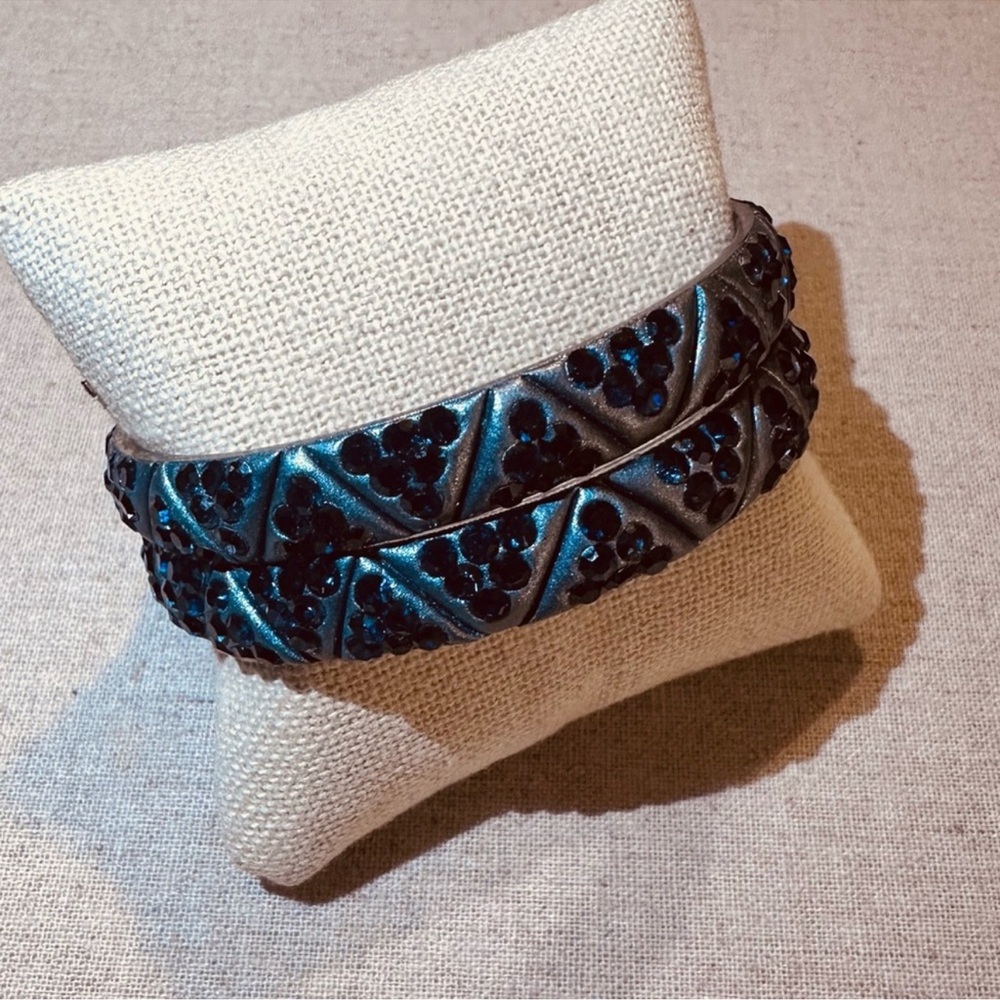 Chamak By Priya | Bracelet | Pair of Monotone Narrow Crystal - Picture 10 of 10